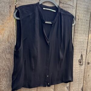 Elegant Black Sleeveless Blouse